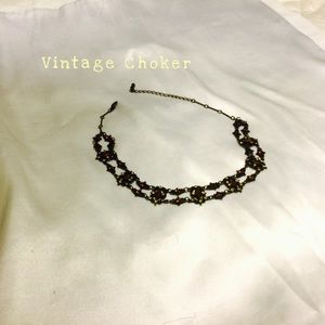 Vintage style beaded low choker